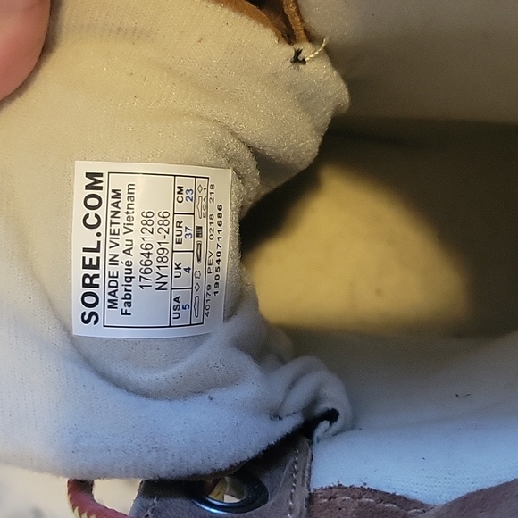 Sorel Cheyanne Boots - Picture 6 of 9